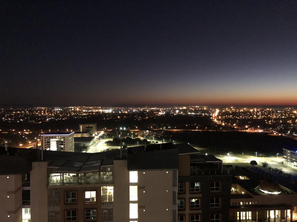 Urban Awe Apartment-Itowers 23Rd Floor Габороне Екстериор снимка